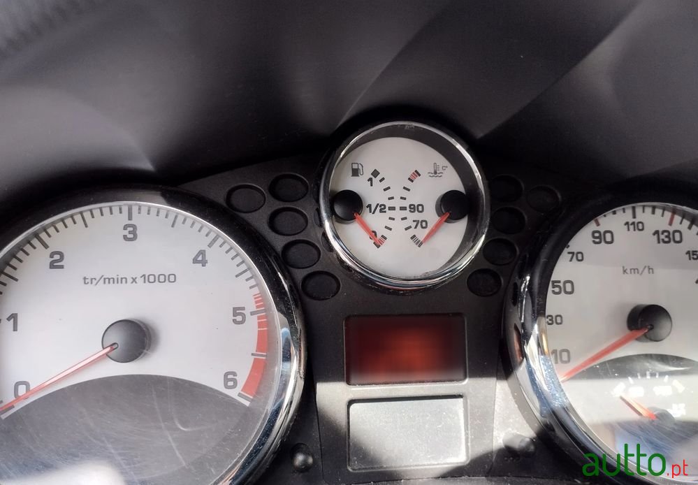 2009' Peugeot 207 1.4 Hdi Sport photo #4