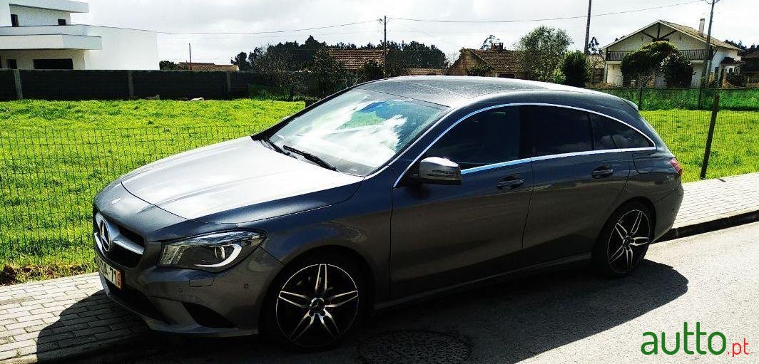 2015' Mercedes-Benz Cla-220 photo #2