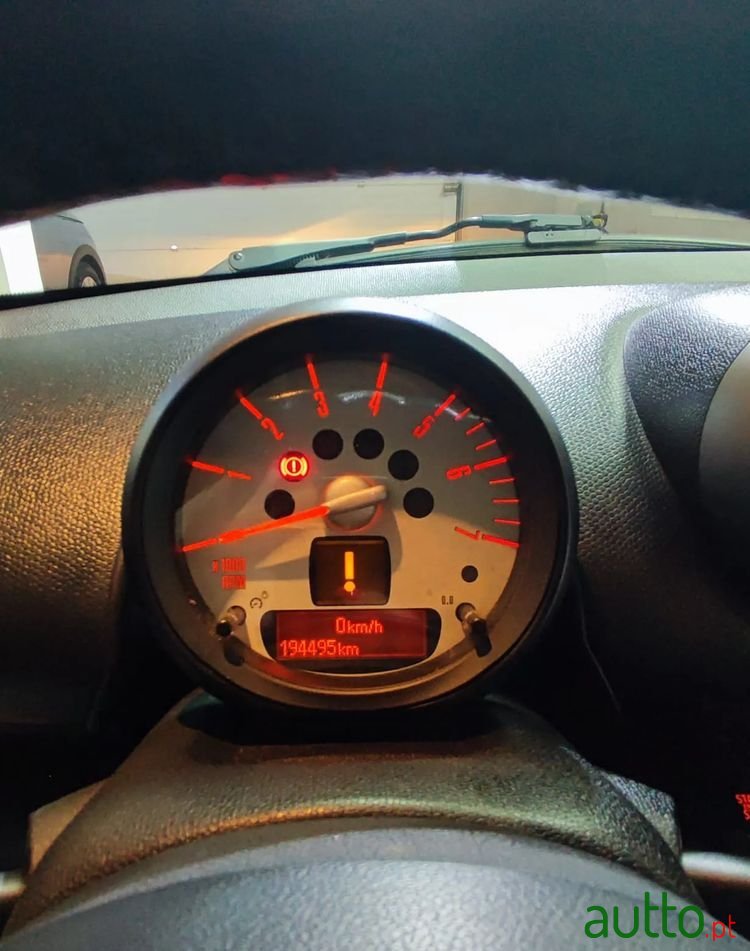 2011' MINI Countryman Cooper D photo #6