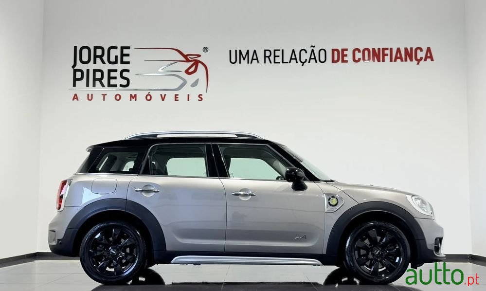2019' MINI Countryman Cooper Se All4 Auto photo #3