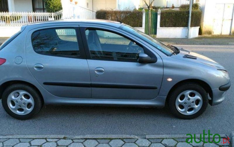 2000' Peugeot 206 1.1 Xt photo #3