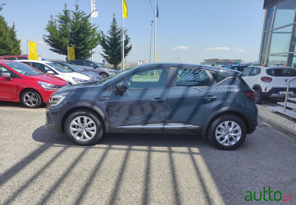 2020' Renault Captur photo #4