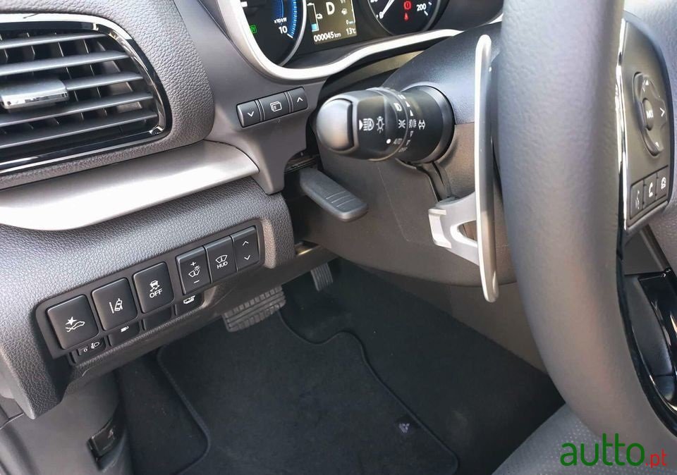 2021' Mitsubishi Eclipse Cross photo #4