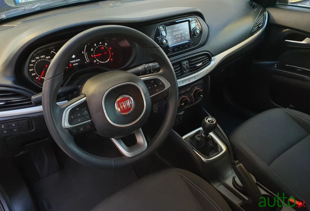 2016' Fiat Tipo 1.4 Lounge photo #2