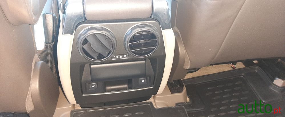 2010' Land Rover Range Rover Sport photo #6