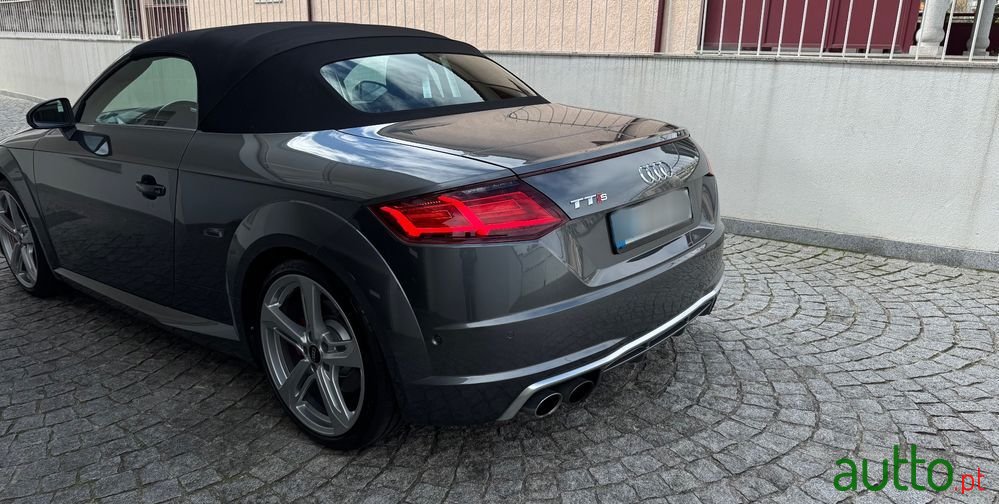 2015' Audi TT Roadster photo #5