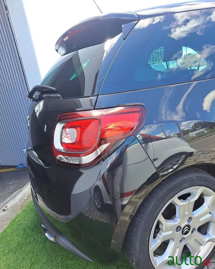 2010' Citroen DS3 photo #6