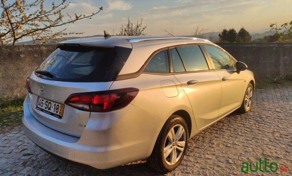 2017' Opel Astra Sports Tourer photo #5