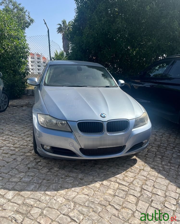 2010' BMW Série 3 D photo #1