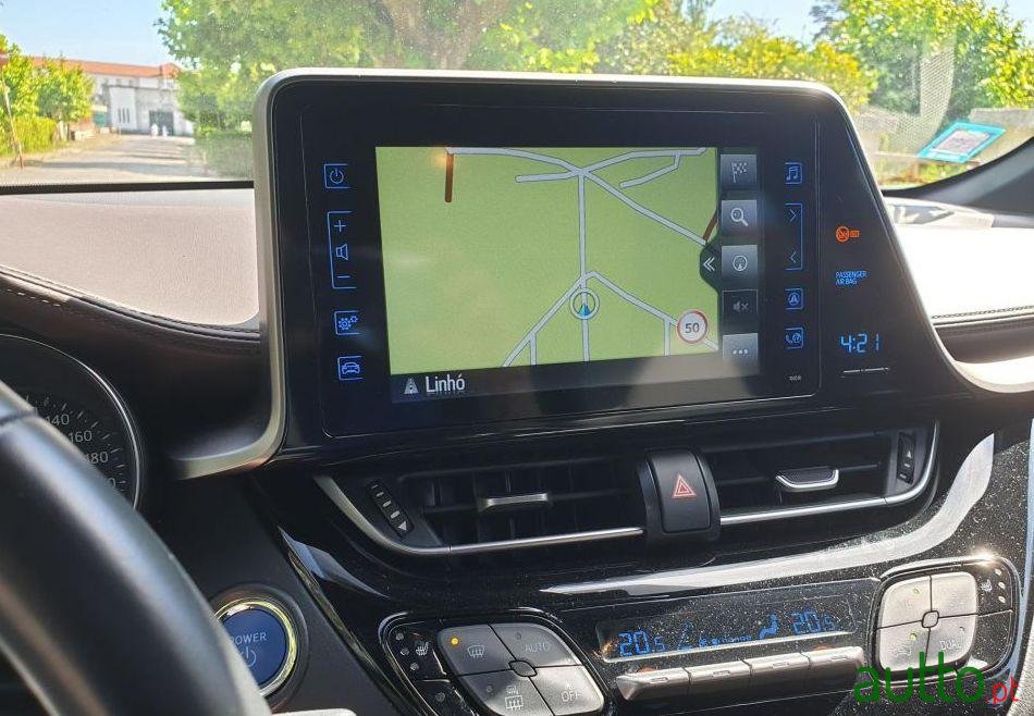 2018' Toyota C-Hr photo #1