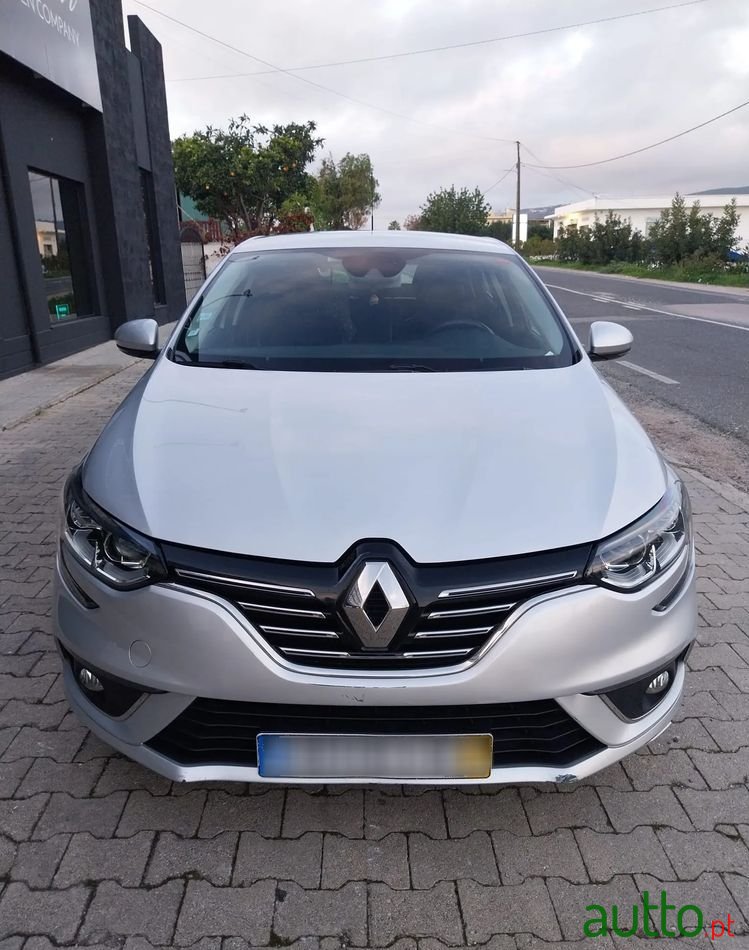 2016' Renault Megane photo #1