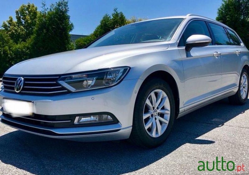 2015' Volkswagen Passat Variant photo #1