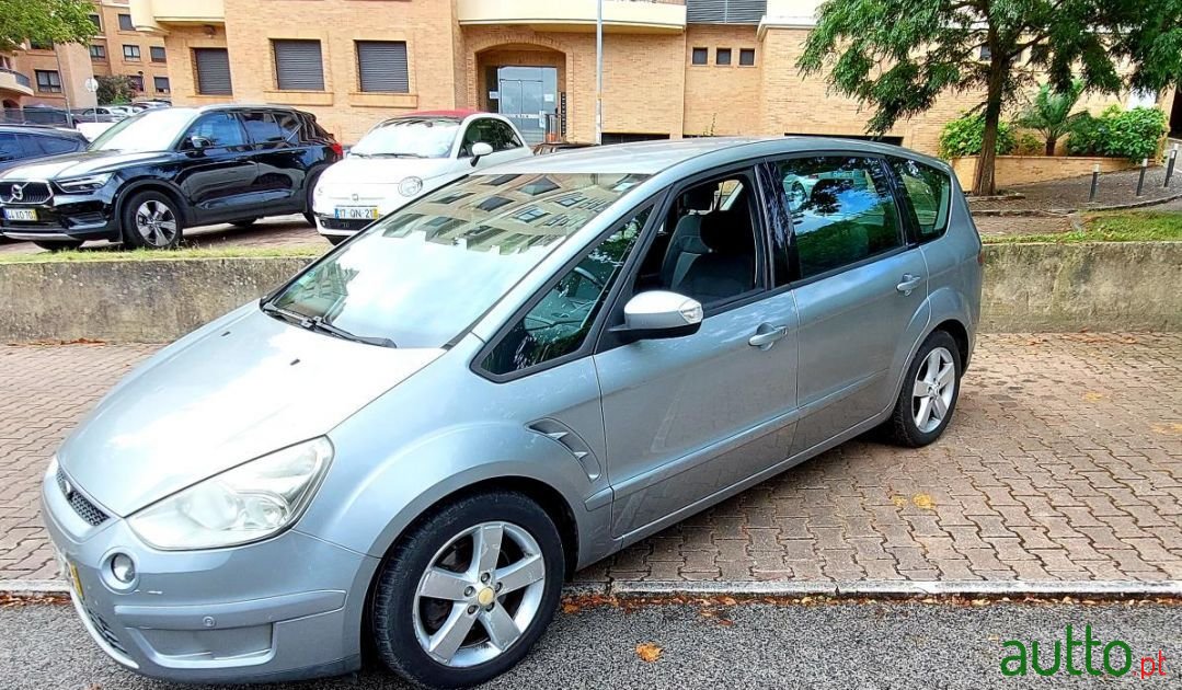 2006' Ford S-Max photo #2