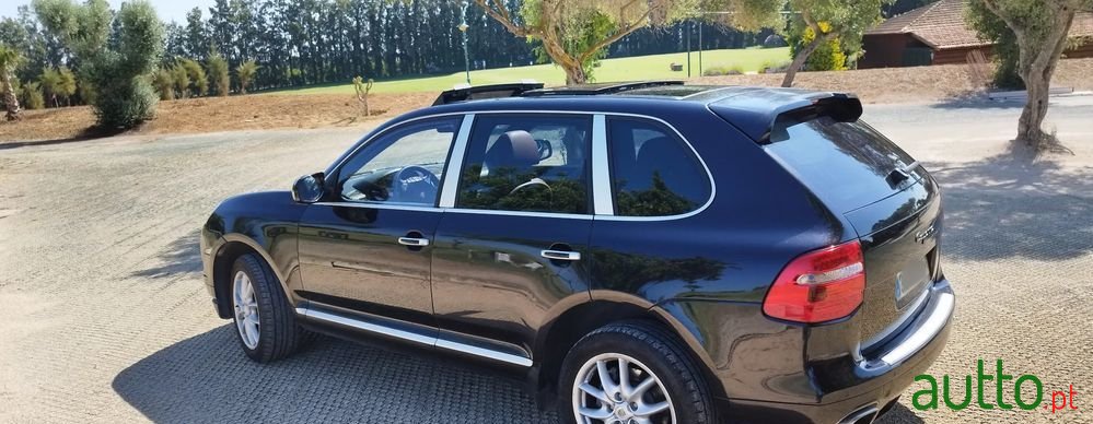 2008' Porsche Cayenne Tiptronic photo #3