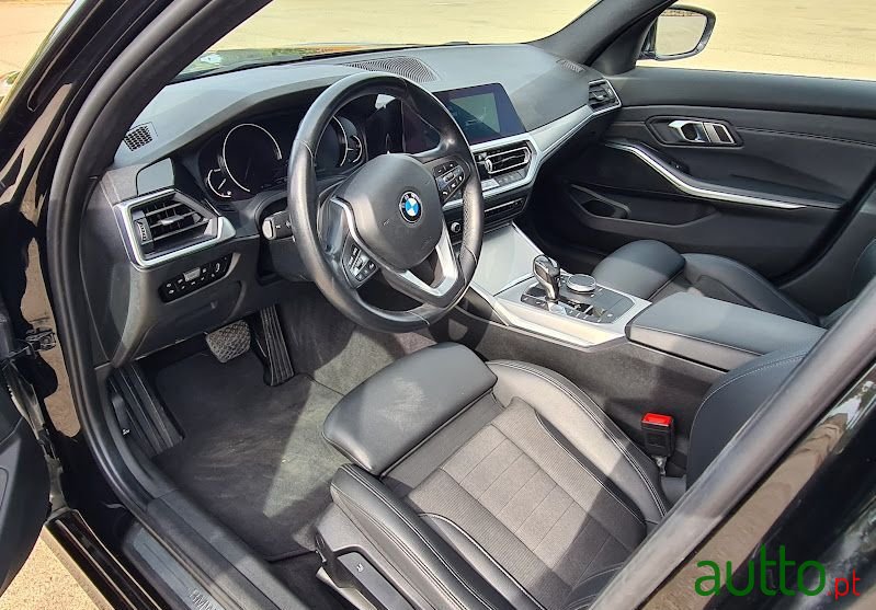 2019' BMW 320 photo #6