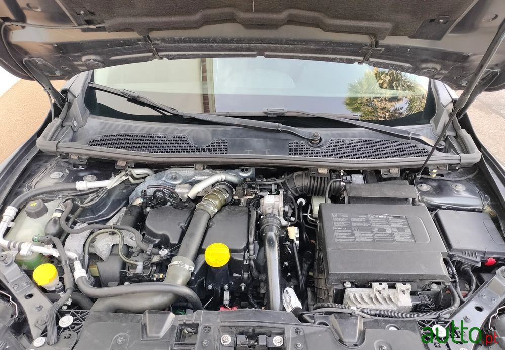 2013' Renault Megane Sport Tourer photo #6