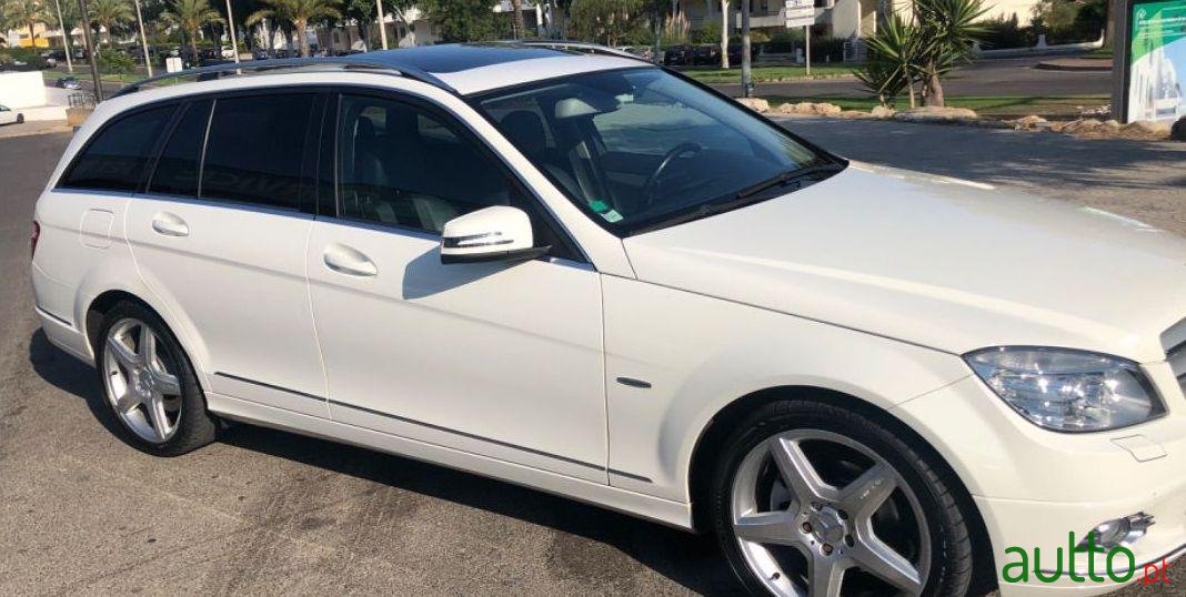 2008' Mercedes-Benz C-220 photo #2