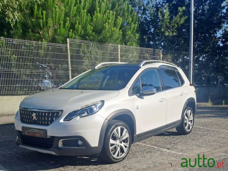 2017' Peugeot 2008 photo #1