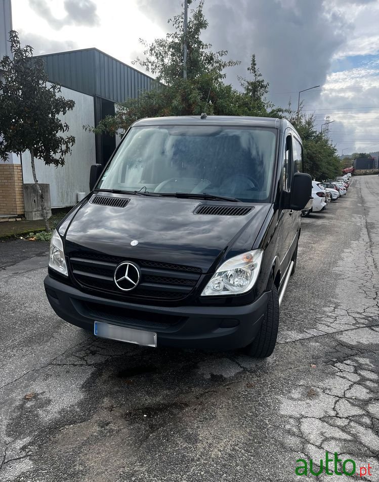 2010' Mercedes-Benz Sprinter photo #2