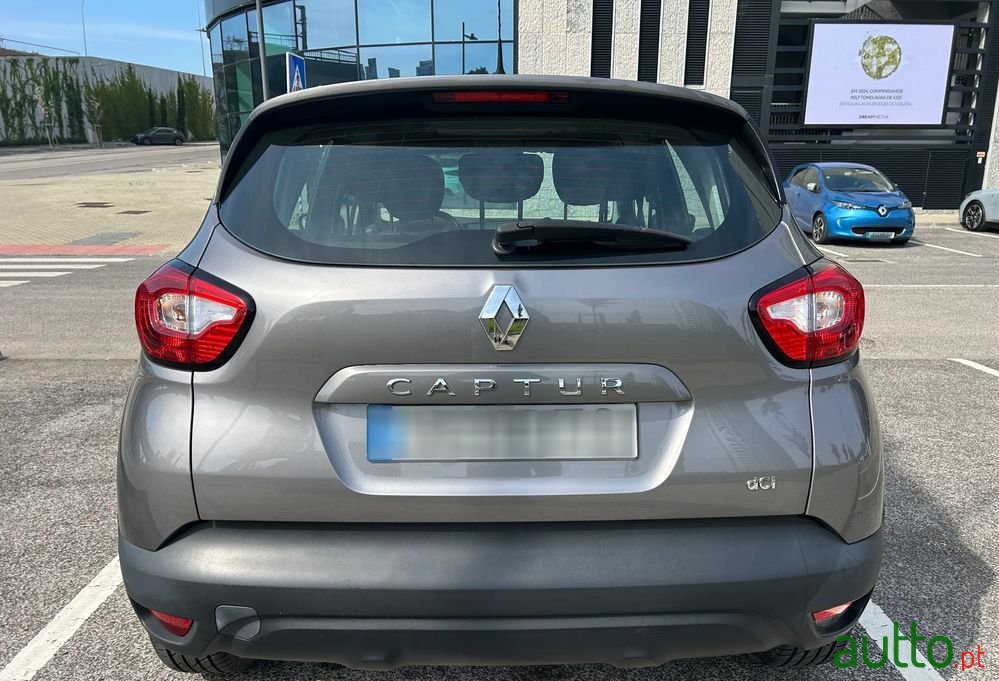 2015' Renault Captur 1.5 Dci Edc photo #6