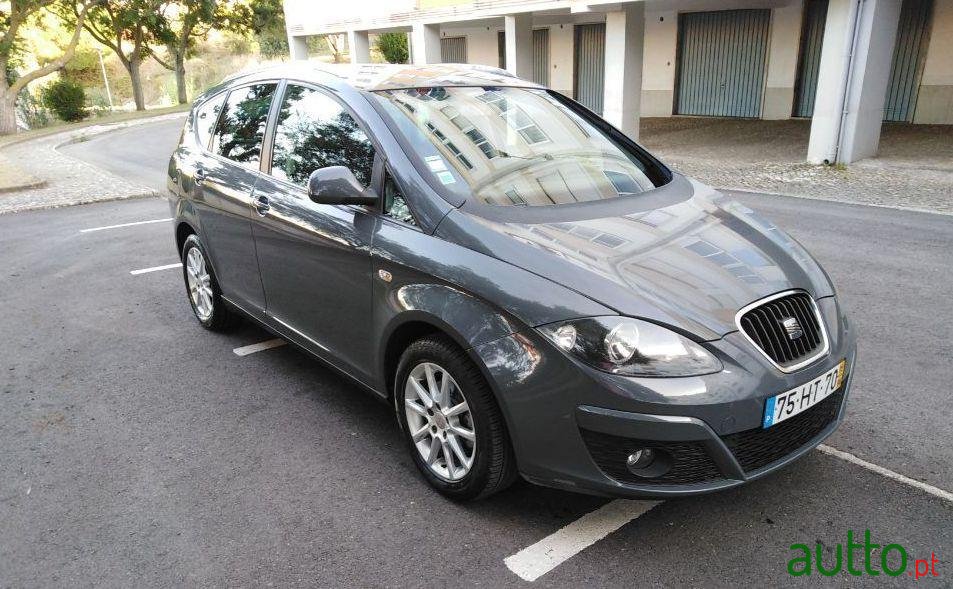 2009' SEAT Altea photo #2