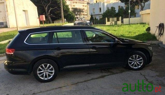 2016' Volkswagen Passat Variant photo #5