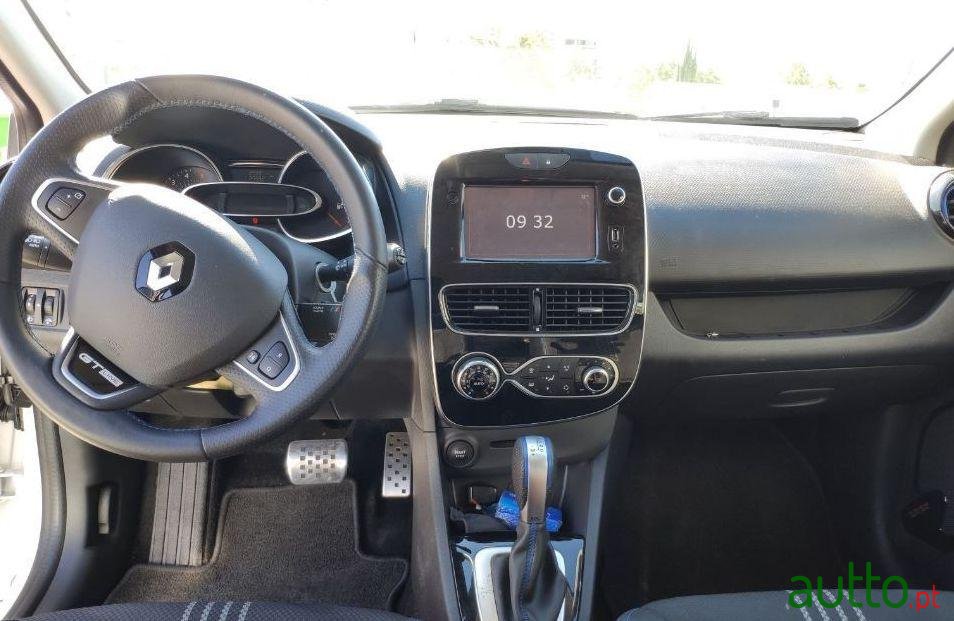 2018' Renault Clio photo #1