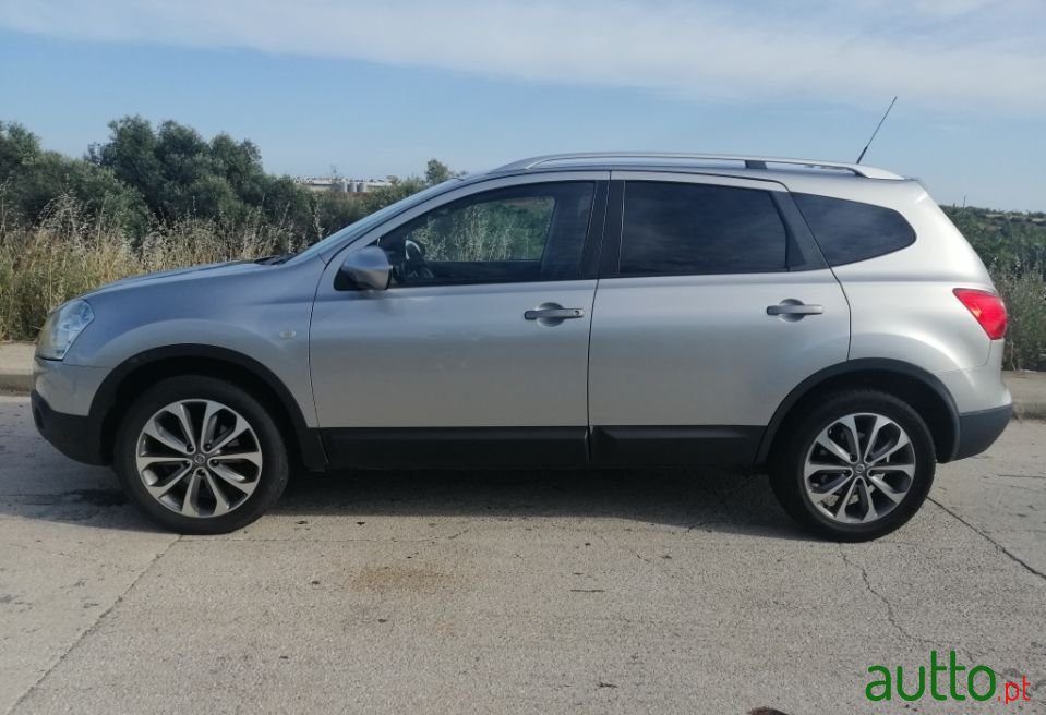 2009' Nissan Qashqai photo #2