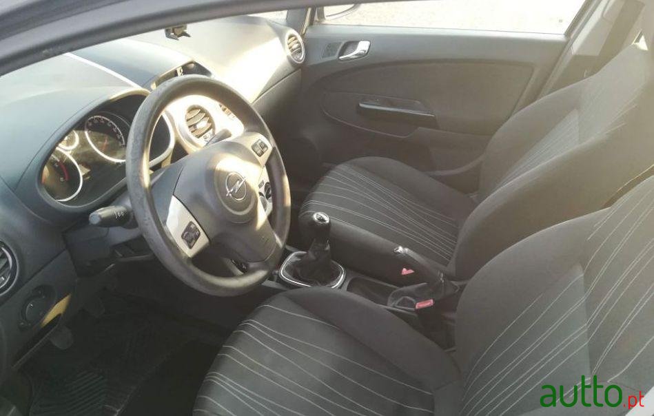 2008' Opel Corsa 1.3 Cdti photo #1