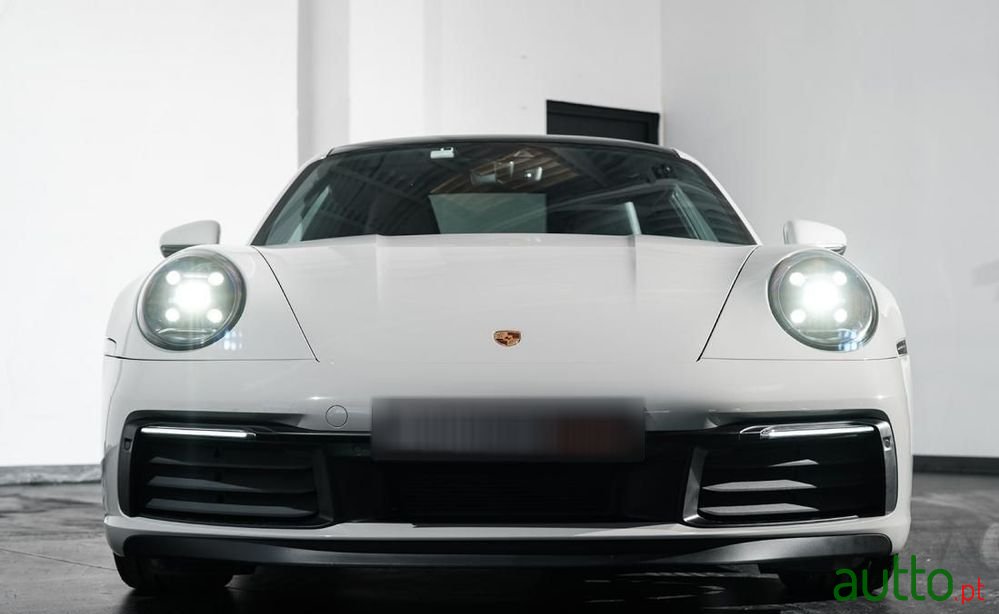 2019' Porsche 911 photo #3