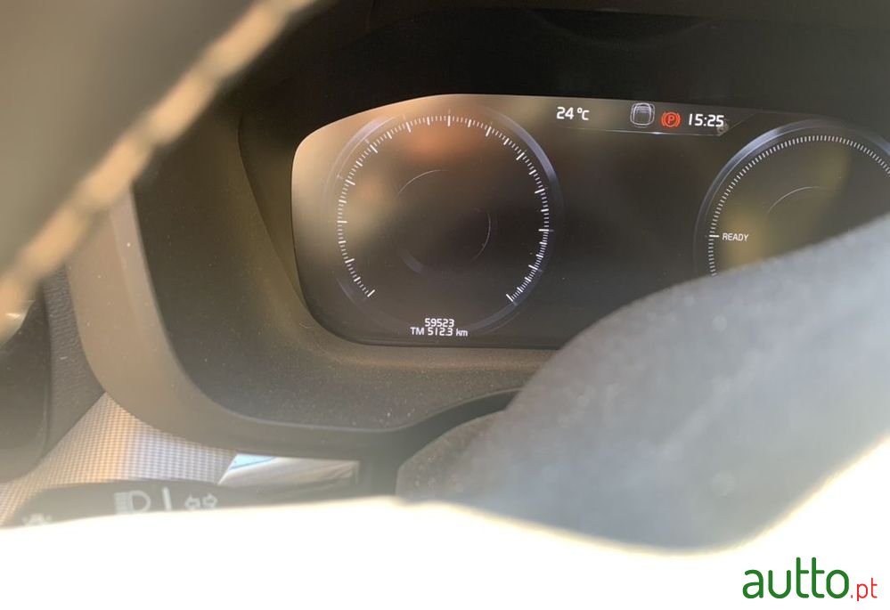 2020' Volvo Xc 60 photo #6