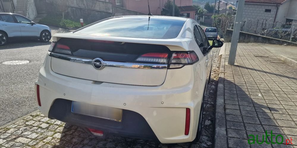 2012' Opel Ampera photo #5