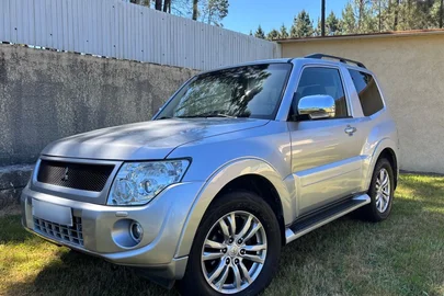 2014' Mitsubishi Pajero