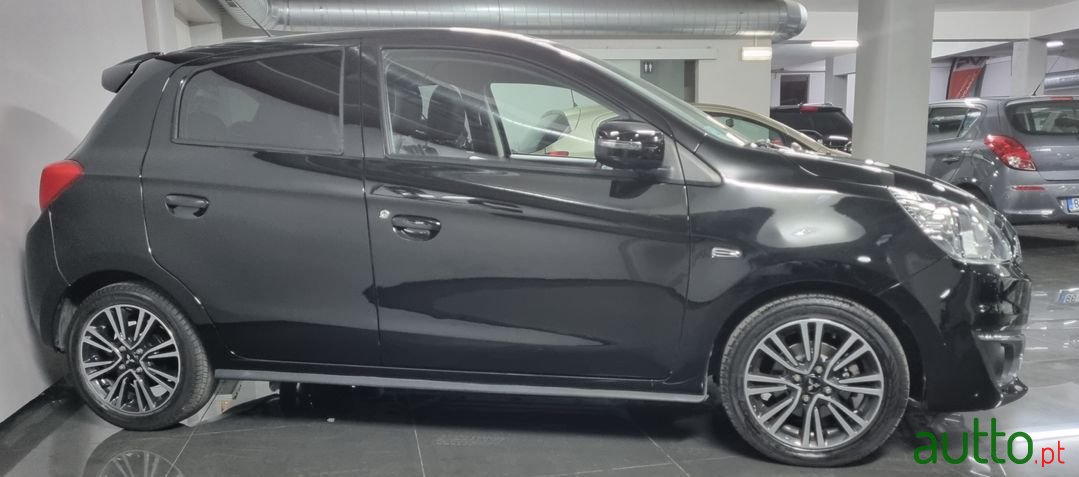 2019' Mitsubishi Space Star photo #4