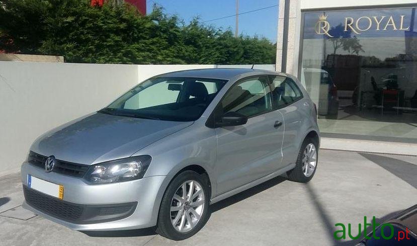 2012' Volkswagen Polo 1.2 Tdi Confortline photo #1