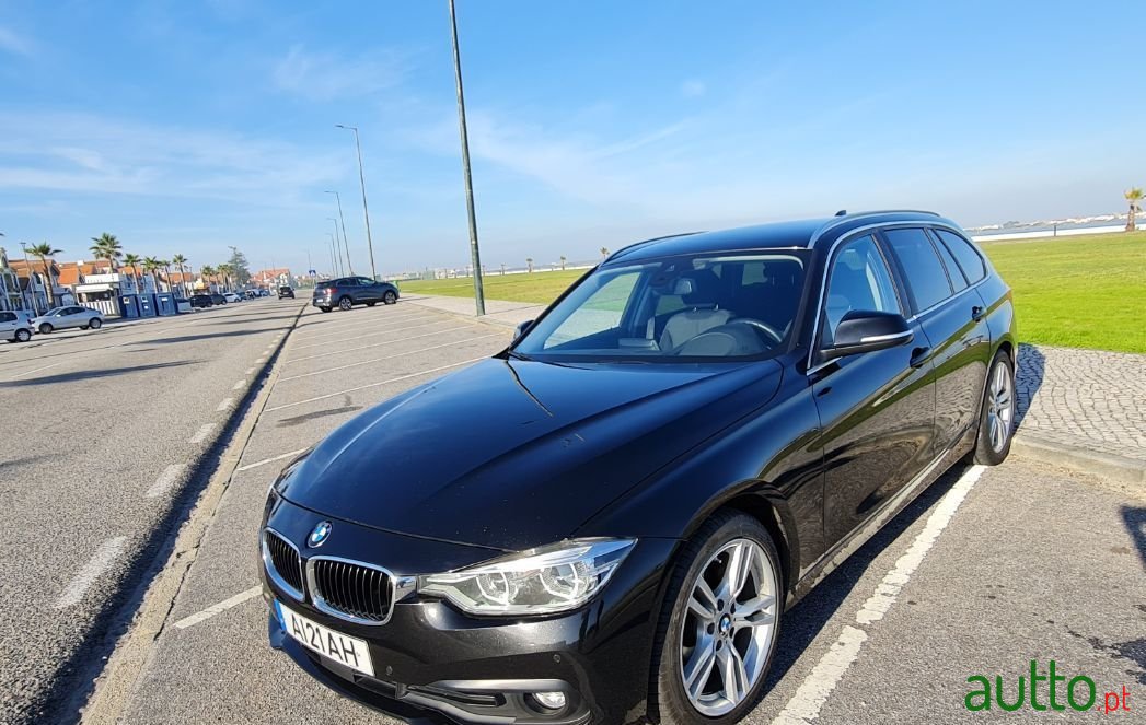 2016' BMW 320 photo #2