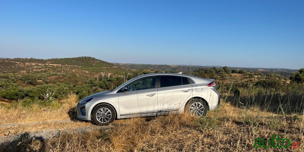 2021' Hyundai Ioniq Ev 38Kwh photo #3
