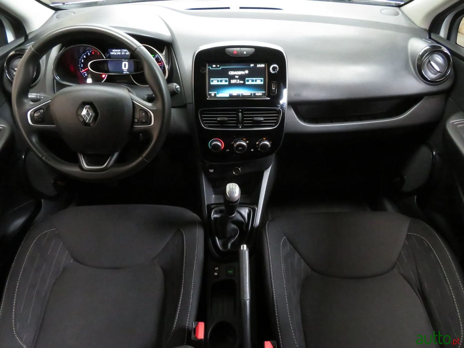 2019' Renault Clio photo #5