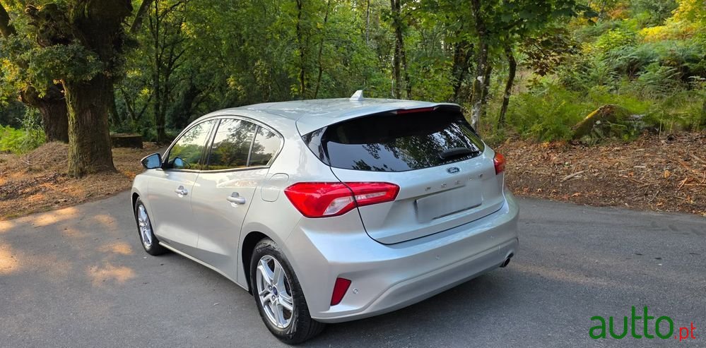 2020' Ford Focus photo #5