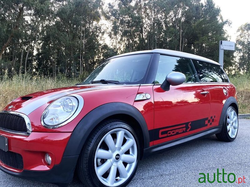 2009' MINI Cooper S 3 Portas photo #3