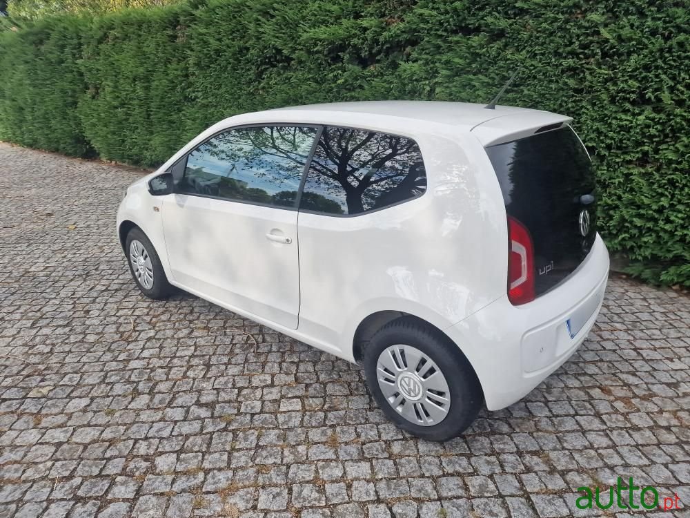 2015' Volkswagen Up photo #3