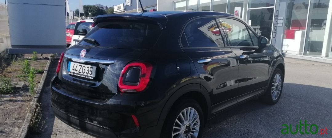 2019' Fiat 500X photo #3