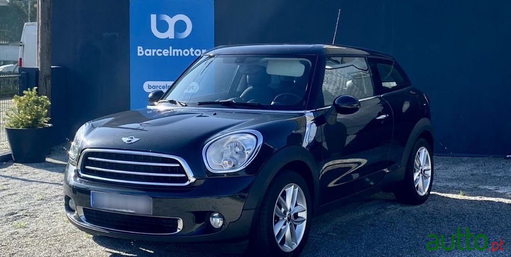 2013' MINI Paceman Cooper D photo #2