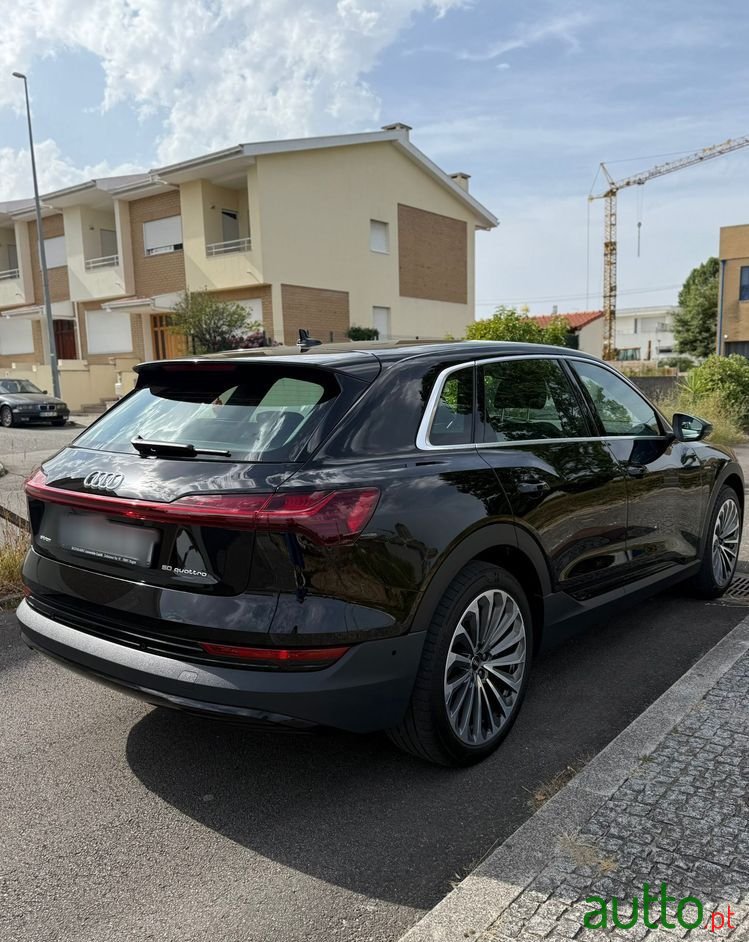 2022' Audi e-tron 50 Quattro S Line photo #2