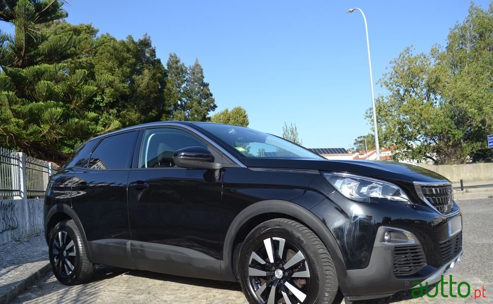 2018' Peugeot 3008 photo #1