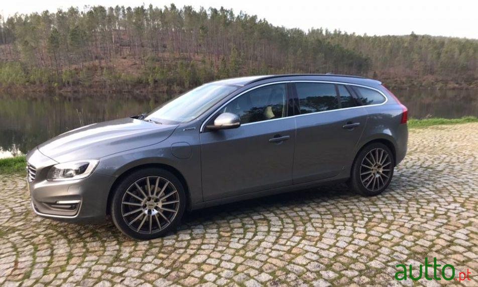 2015' Volvo V60 photo #3