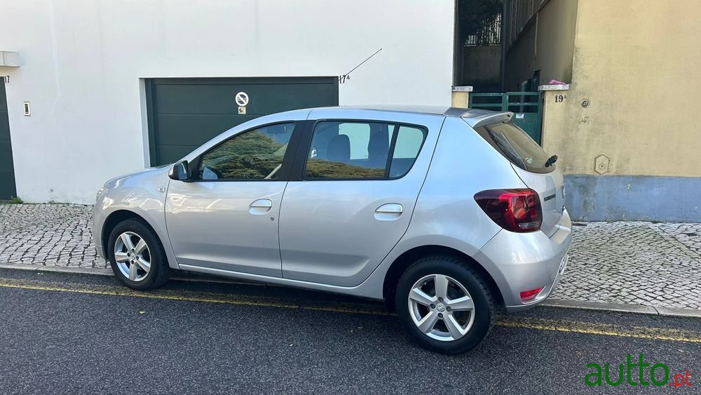 2017' Dacia Sandero Comfort photo #3