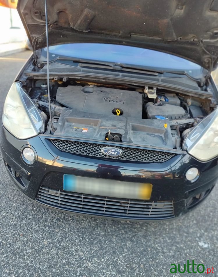 2009' Ford S-Max photo #2