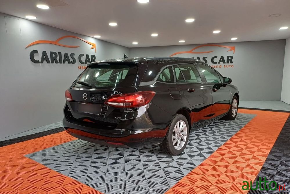 2018' Opel Astra Sports Tourer photo #4