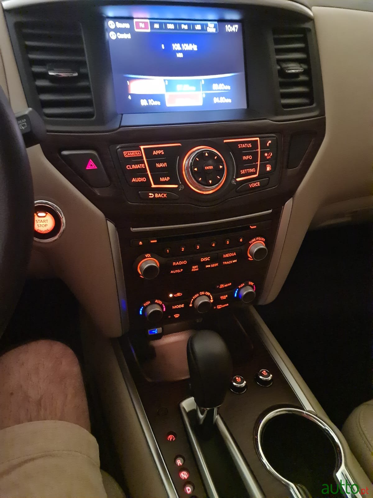 2020' Nissan Pathfinder 4WD SL photo #7